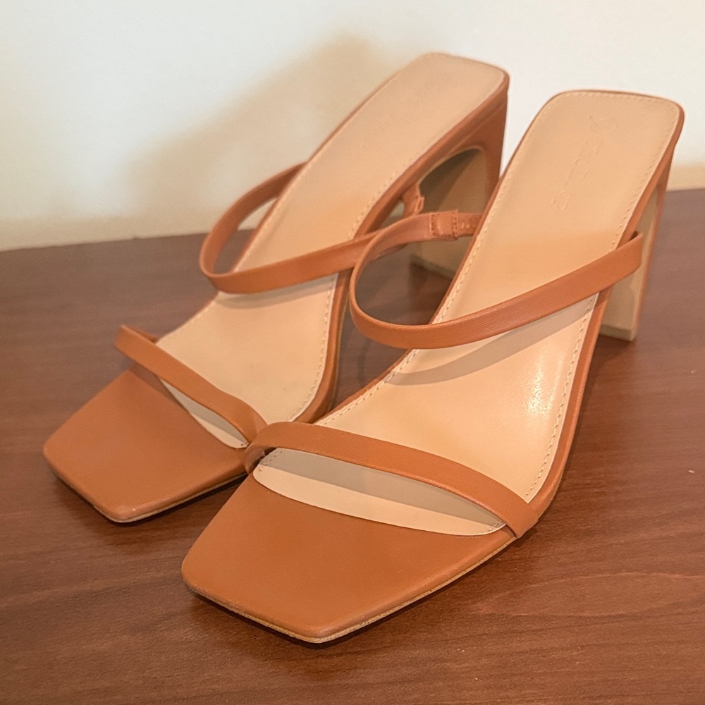 Th Drop Tan Women's Block Heels